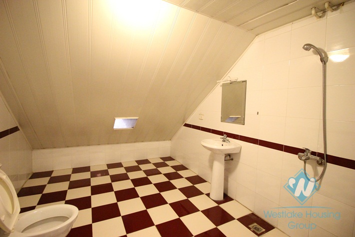 Big and nice yard house with swimming pool for rent in Tay Ho area 